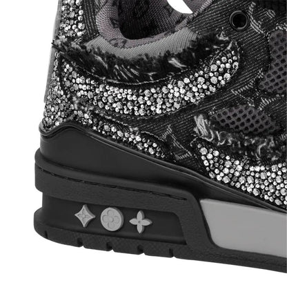 BLACK AND GREY LV SKATE